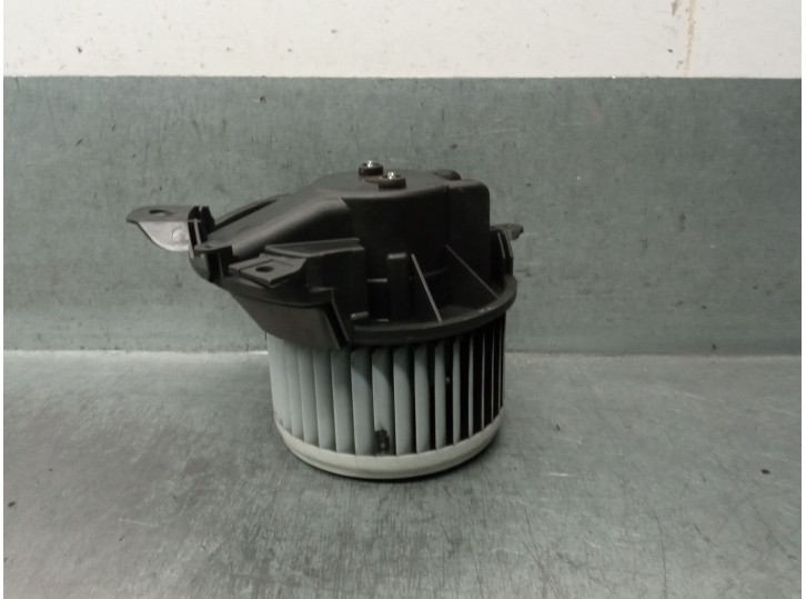 Recambio de motor calefaccion para peugeot bipper 1.4 hdi referencia OEM IAM 6441AN 6441AN 