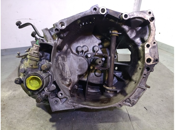 Recambio de caja cambios para citroën berlingo 1.9 diesel referencia OEM IAM 20TB15 222258 9111496A