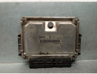 Recambio de centralita motor uce para renault clio ii fase i (b/cbo) 1.9 dti diesel referencia OEM IAM 8200118521 0281010501 BOS