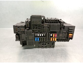 Recambio de caja reles / fusibles para mercedes-benz glc (x253) 200 d 4-matic (253.916) referencia OEM IAM A2139065706 