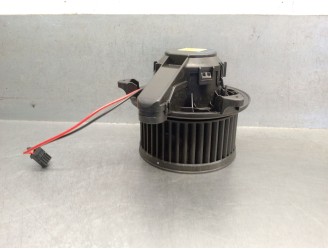 Recambio de motor calefaccion para mercedes-benz clase a (w177) a 180 d (177.003) referencia OEM IAM A2478308400 A2478308400 HAN