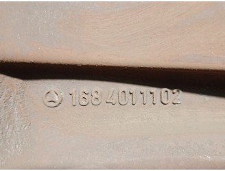 Recambio de guarnecido puerta delantera izquierda para dacia sandero ii 0.9 tce cat referencia OEM IAM 809010972R 809113224R 5 P