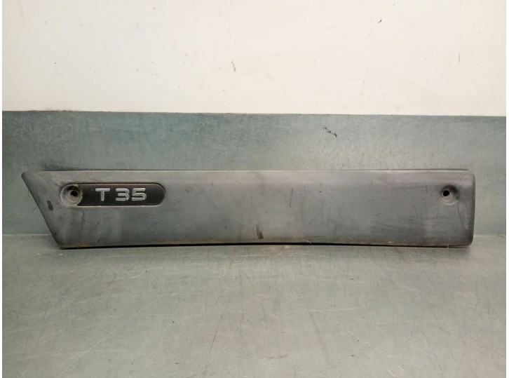 Recambio de moldura para renault master ii furgoneta (fd) 2.8 dti referencia OEM IAM 7701692580 7701692580 