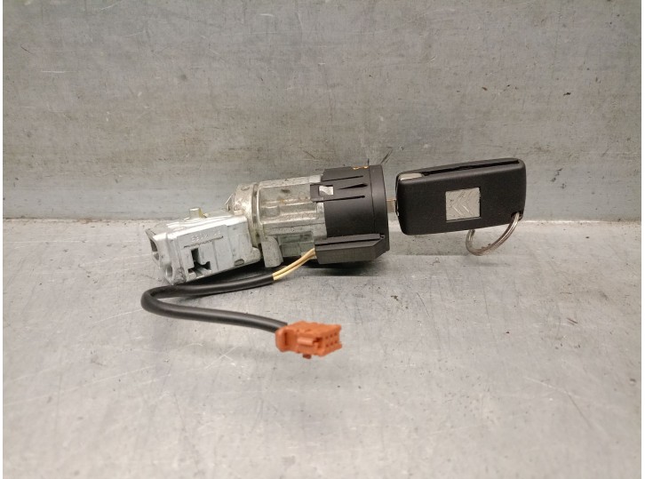 Recambio de conmutador de arranque para citroën c3 1.6 16v hdi referencia OEM IAM 9648445180 4162AH 