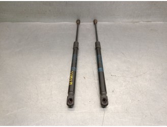 Recambio de amortiguadores maletero / porton para mercedes-benz clase a (w177) a 180 d (177.003) referencia OEM IAM A1779800264 