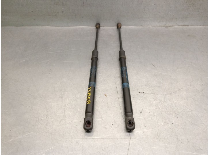 Recambio de amortiguadores maletero / porton para mercedes-benz clase a (w177) a 180 d (177.003) referencia OEM IAM A1779800264 