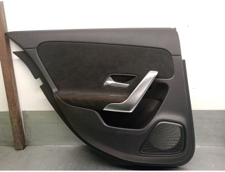 Recambio de guarnecido puerta trasera izquierda para mercedes-benz clase a (w177) a 180 d (177.003) referencia OEM IAM A17773035
