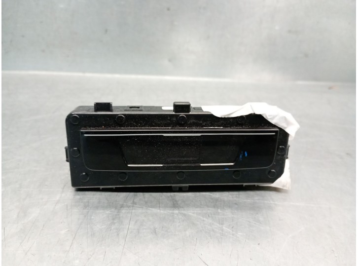Recambio de mando climatizador para cupra leon sp kl / cfducax0 1.5 leon sp e-hybrid200 referencia OEM IAM 11A907049 11A907049 