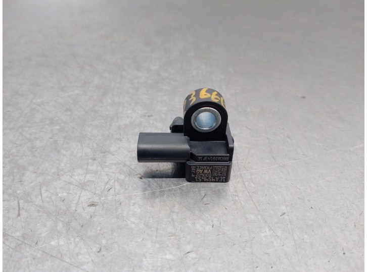 Replacement impact sensor for Cupra Formentor (KM7, KMP) 1.5 TSI OEM IAM reference 1EA959651 1EA959651 