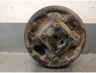 Replacement rear left steering knuckle for Ford Focus Saloon (CAK) 1.6 16V CAT OEM IAM reference 1138512 1138512 