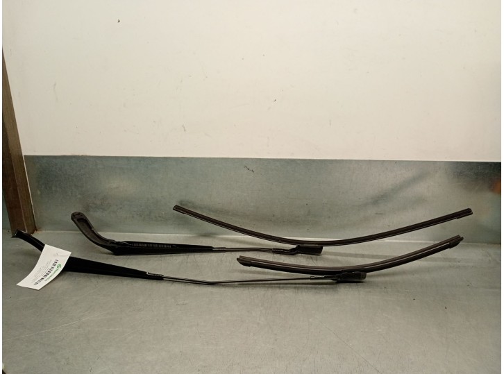 Recambio de brazo limpia delantero derecho para cupra leon sp kl / cfducax0 1.5 leon sp e-hybrid200 referencia OEM IAM 5FB955410
