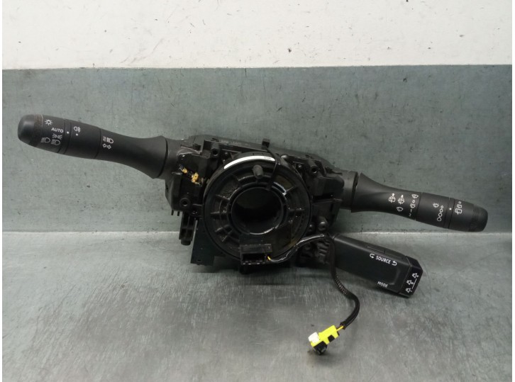 Recambio de mando luces para renault captur ii (hf_) tce 90 (hfm6) referencia OEM IAM 255678675R 255678675R 