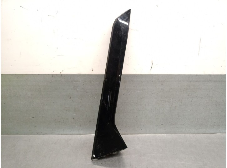 Recambio de molduras traseras para cupra leon sp kl / cfducax0 1.5 leon sp e-hybrid200 referencia OEM IAM 5FE854872E 5FE854872E 