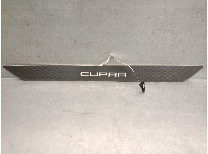 Replacement trim for Cupra Leon SP KL / CFDUCAX0 1.5 Leon SP E-Hybrid200 OEM IAM reference 578947417 578947417 