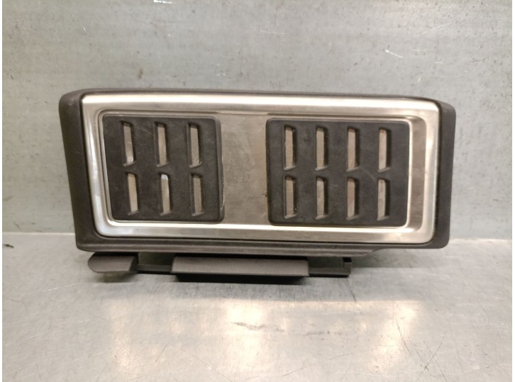 Replacement trim for Cupra Leon SP KL / CFDUCAX0 1.5 Leon SP E-Hybrid200 OEM IAM reference 501864551A 501864551A 