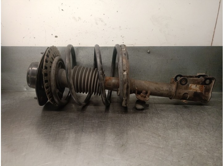 Recambio de amortiguador delantero derecho para chrysler voyager (rg) crd cat referencia OEM IAM 5066338AA 5066338AA 