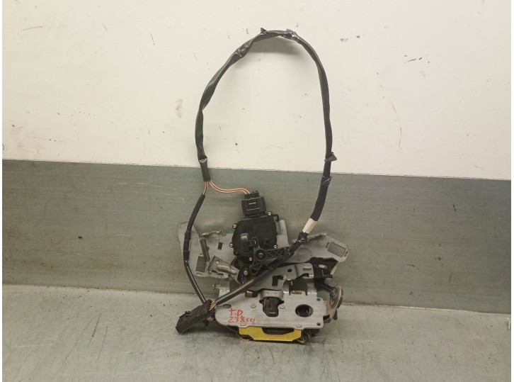 Recambio de cerradura puerta trasera derecha para chrysler voyager (rg) crd cat referencia OEM IAM 5019052AC 5019052AC 