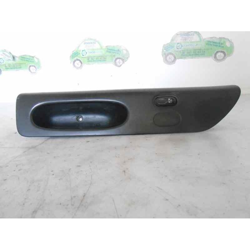 Recambio de mando elevalunas delantero derecho para renault laguna (b56) 1.8 referencia OEM IAM 7700822334 