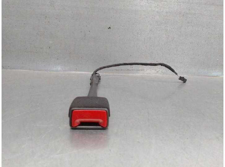 Recambio de enganche cinturon para volkswagen touareg (cr7, rc8) 3.0 tsi 4motion referencia OEM IAM 760857755B 760857755B 