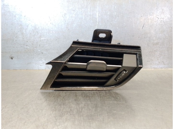 Recambio de aireador para audi q3 (f3b) 35 tdi referencia OEM IAM 83B820901 83B820901 