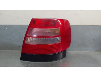 Recambio de piloto trasero derecho para audi a4 berlina (b5) 1.8 referencia OEM IAM 8D0945096G 8D0945096G 289922