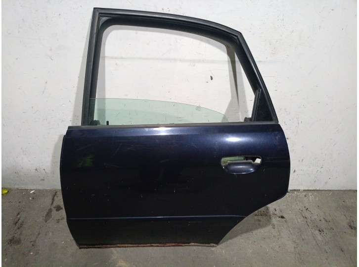 Recambio de puerta trasera izquierda para audi a4 berlina (b5) 1.8 referencia OEM IAM 8D0833051F 8D0833051F