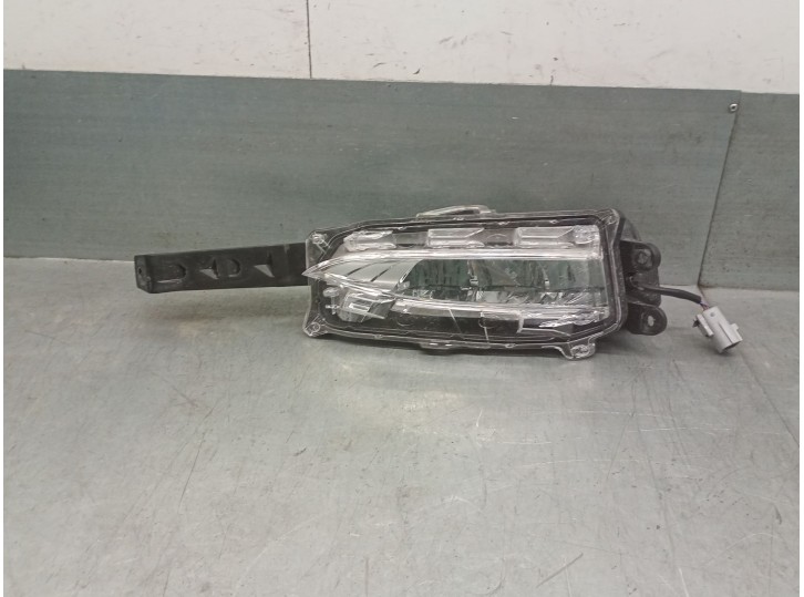 Recambio de faro antiniebla derecho para lexus nx (_z1_) 300h awd (ayz15_) referencia OEM IAM 8121078010 8121078010 