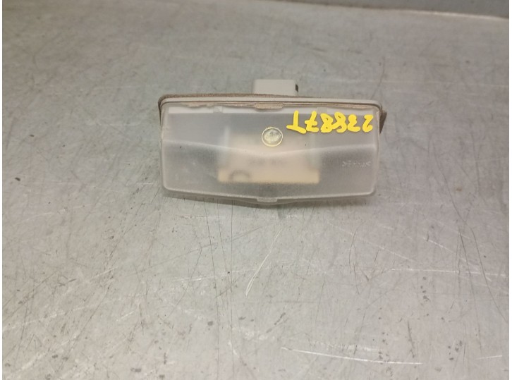 Recambio de piloto matricula para lexus nx (_z1_) 300h awd (ayz15_) referencia OEM IAM 8127076010 8127076010 