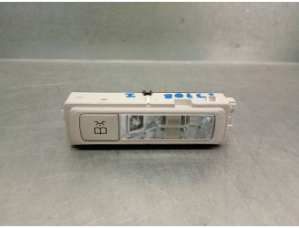 Recambio de luz interior para mercedes-benz glc (x253) 200 d 4-matic (253.916) referencia OEM IAM A0009068905 A0009068905 