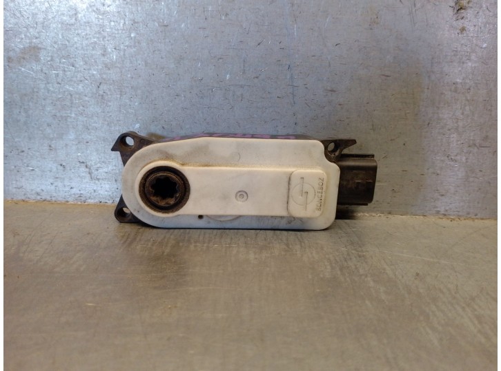 Recambio de motor apertura trampillas climatizador para renault captur ii (hf_) tce 90 (hfm6) referencia OEM IAM 6477R1012A SON