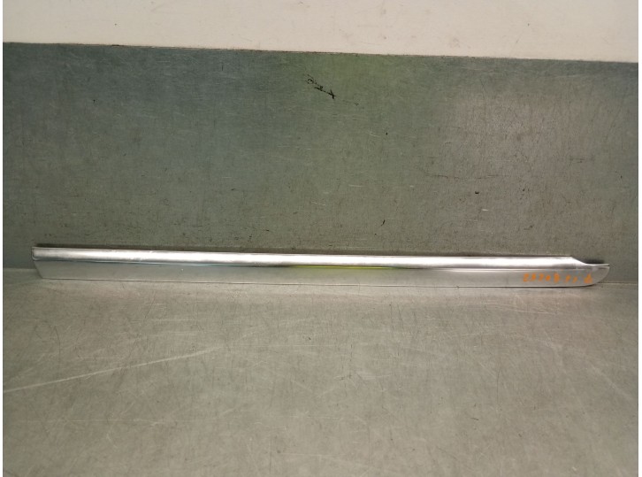 Recambio de moldura para mercedes-benz glc (x253) 200 d 4-matic (253.916) referencia OEM IAM A2536704501  