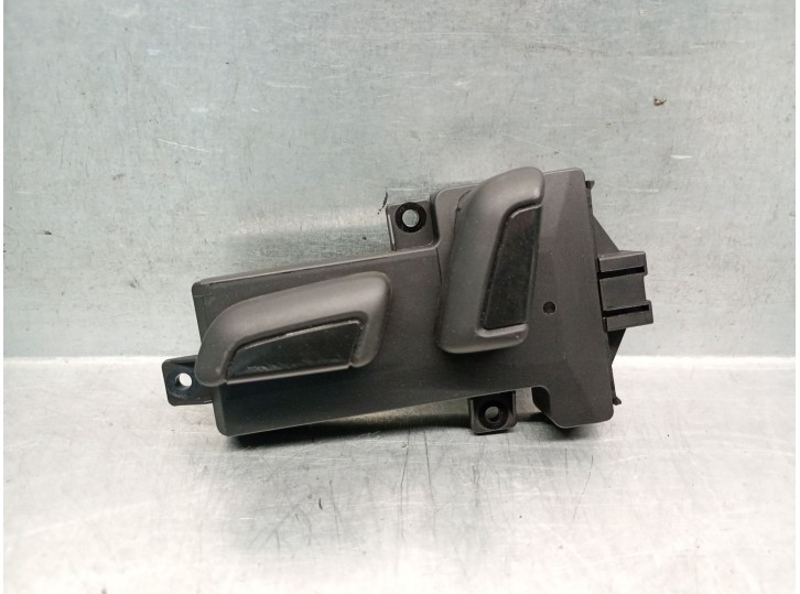 Recambio de mando asiento izquierdo para cupra leon sp kl / cfducax0 1.5 leon sp e-hybrid200 referencia OEM IAM 8W0959747B 8W095