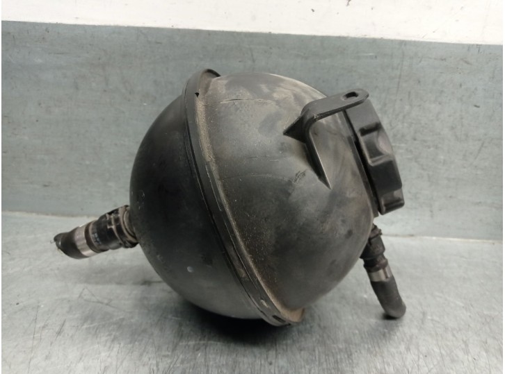 Recambio de deposito expansion para bmw x4 (f26) xdrive 35 d referencia OEM IAM 17138616418 17138616418 10808611