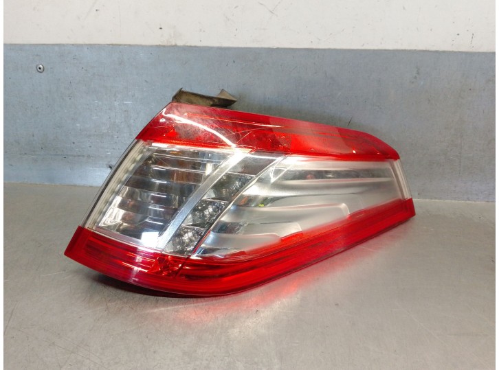 Replacement right rear light for Peugeot 508 SW I (8E_) 1.6 HDi OEM IAM reference 9686779680 6351LY VALEO