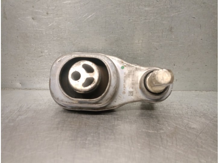 Recambio de soporte cambio para mercedes-benz clase a (w177) a 180 d (177.003) referencia OEM IAM A2472400600 A2472400600 