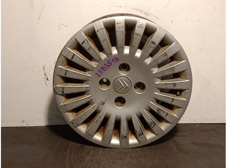 Recambio de llanta para citroën c3 1.4 hdi referencia OEM IAM 5402F7 R156JX15CH4-27 