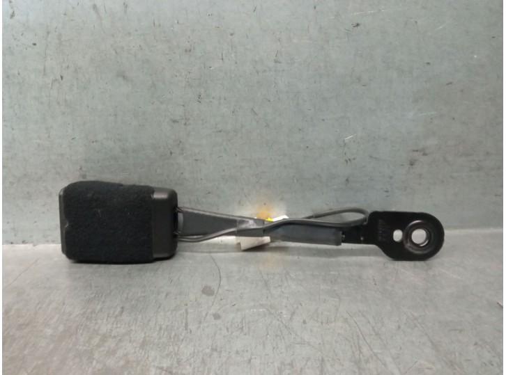 Recambio de enganche cinturon delantero izquierdo para bmw serie 5 berlina (e60) 2.5 24v turbodiesel cat referencia OEM IAM 8976