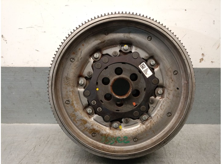 Recambio de volante motor para cupra formentor (km7, kmp) 1.5 tsi referencia OEM IAM 05E105266F 05E105266F 