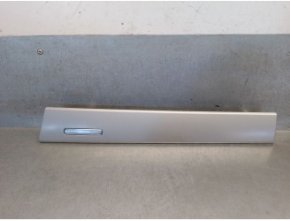 Recambio de moldura para audi q3 (f3b) 35 tdi referencia OEM IAM 83B857186 83B857186 FAURECIA