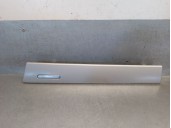 Recambio de moldura para audi q3 (f3b) 35 tdi referencia OEM IAM 83B857186 83B857186 FAURECIA