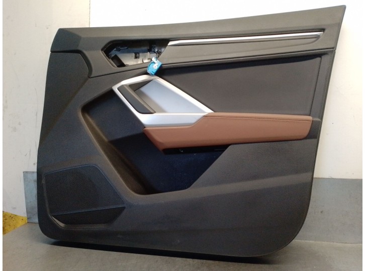 Recambio de guarnecido puerta delantera derecha para audi q3 (f3b) 35 tdi referencia OEM IAM 83B868016 83B867104S 