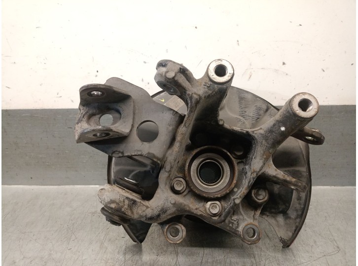 Recambio de mangueta trasera derecha para lexus nx (_z1_) 300h awd (ayz15_) referencia OEM IAM 4230442020 4230442020 