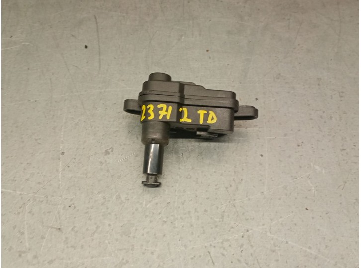 Recambio de motor tapa deposito combustible para volkswagen tiguan (5n) acdpcax0 1.5 110kw referencia OEM IAM 8V0862159A 8V08621