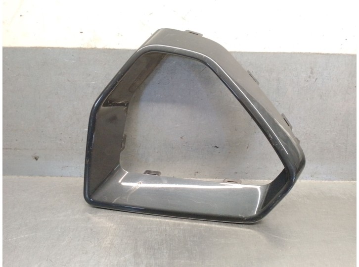Recambio de molduras delanteras para audi q3 (f3b) 35 tdi referencia OEM IAM 83A853054A 83A853054A 