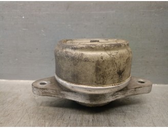 Recambio de soporte motor izquierdo para mercedes-benz clase c (w204) c 300 4-matic (204.081) referencia OEM IAM A2042401517 A20
