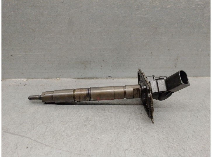 Recambio de inyector para audi q7 (4lb) 3.0 tdi quattro referencia OEM IAM 059130277AH 0445115052 BOSCH