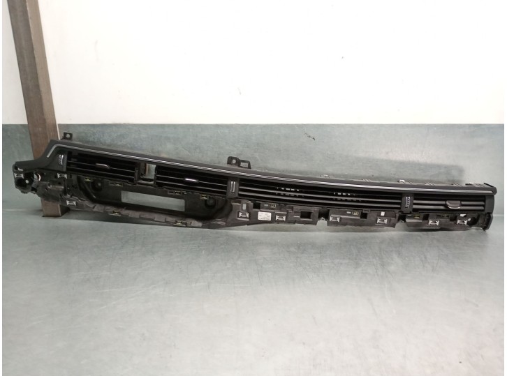 Recambio de rejilla aireadora para audi a5 (f53, f5p) 2.0 tfsi referencia OEM IAM 8W1820902C 8W1820902E 