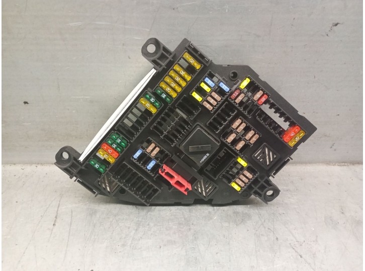 Recambio de caja reles / fusibles para bmw x4 (f26) xdrive 35 d referencia OEM IAM 9315151 9315151 