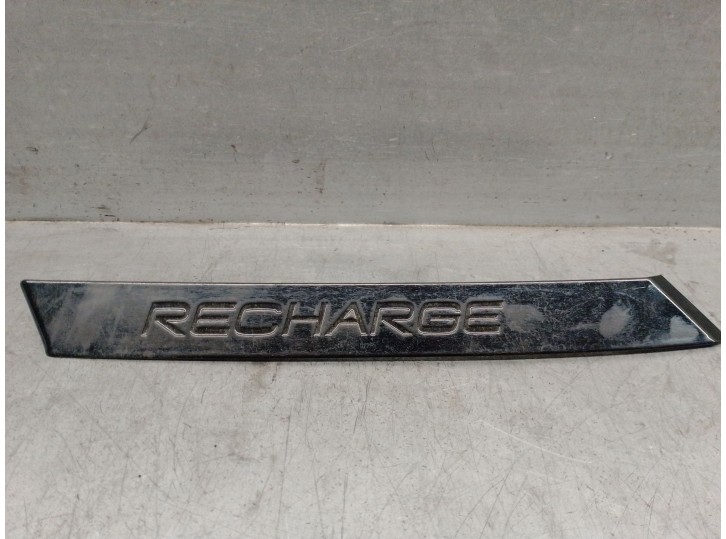 Recambio de moldura para volvo xc40 (536) recharge referencia OEM IAM 32262930 39848934 