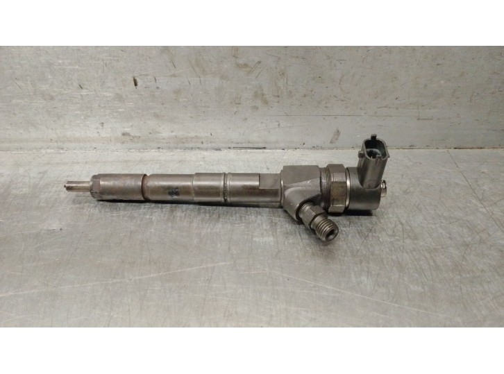 Replacement injector for Alfa Romeo Giulietta (191) 1.6 JTDM CAT OEM IAM reference 0445110300 